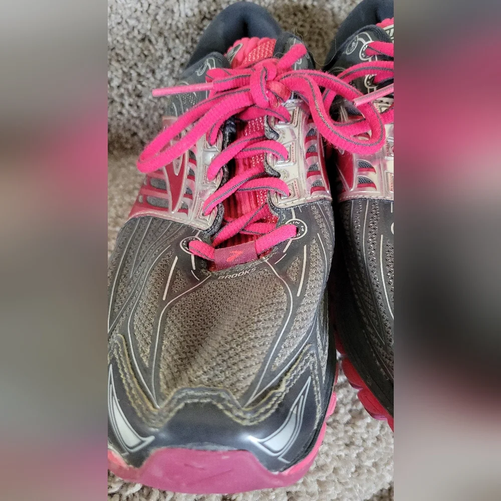 Brooks Glycerin 14 Womens Shoes Size 9.5